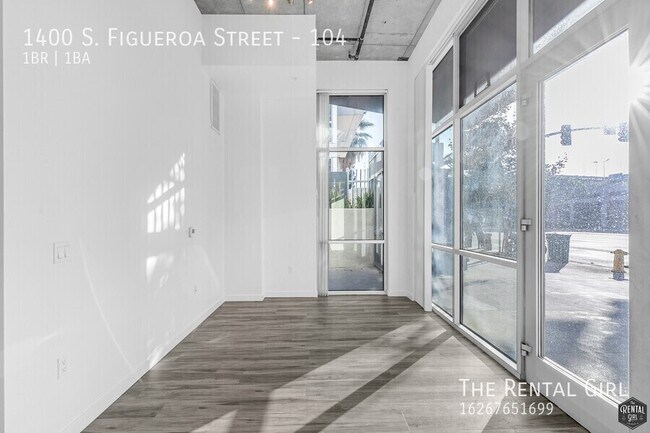 Building Photo - 1400 S Figueroa St