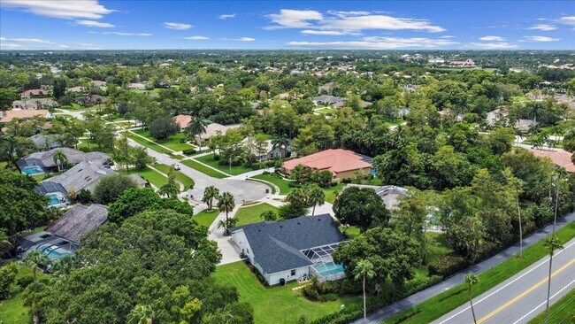 Building Photo - 15575 Woodmar Ct