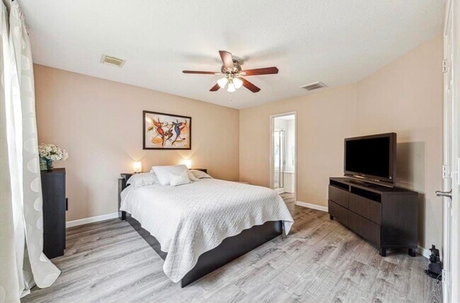 Building Photo - 21122 Barker Canyon Ln