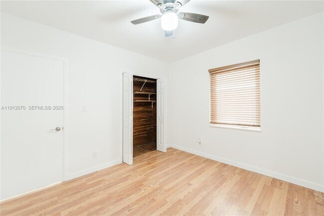 Building Photo - 1020 SW 74th Ave