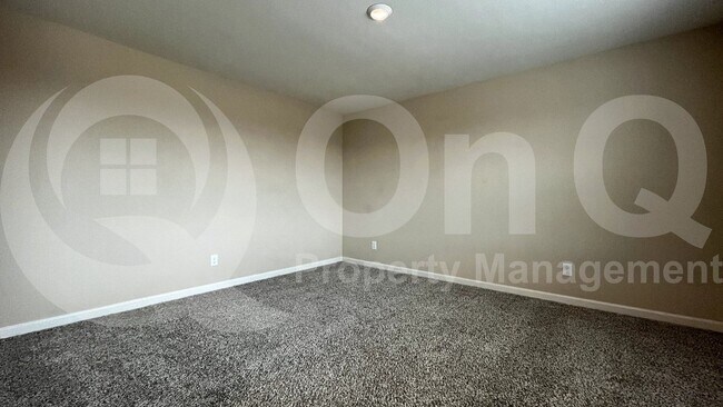 Building Photo - 274 Moonstone Way