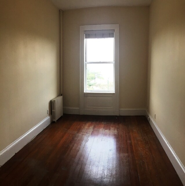 Building Photo - 471 Beacon St