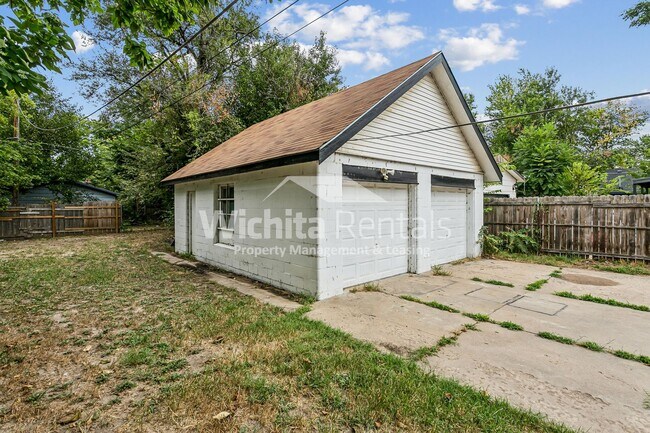 Building Photo - 1132 B W Munnell Ave