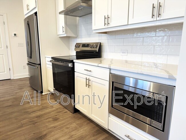 Building Photo - 522 Sawnee Vlg Blvd