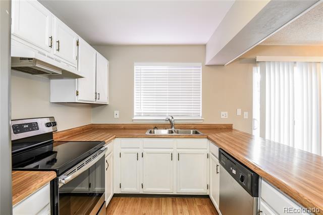 Building Photo - 18019 E Bellewood Dr