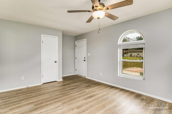 Building Photo - 5779 Wickford Ln