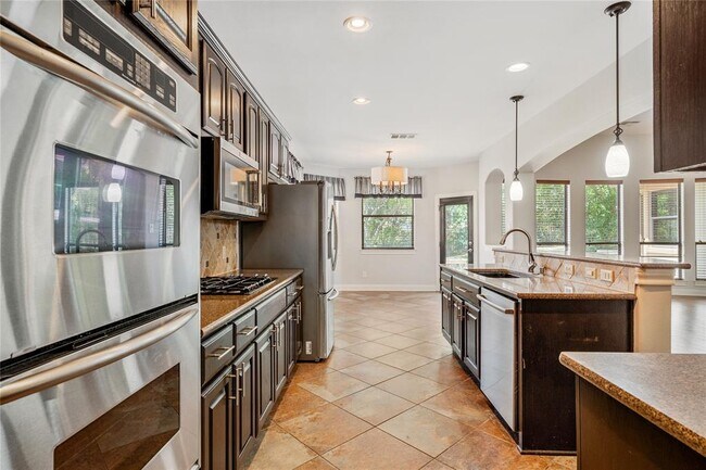 Building Photo - 11609 Woodland Hills Trail