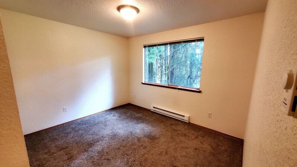 Building Photo - 821 Kaiser Rd NW