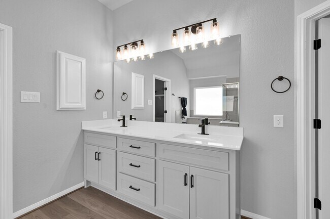 Building Photo - 18207 Samie Nell Ct