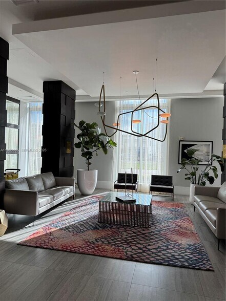 Building Photo - 140 S Dixie Hwy