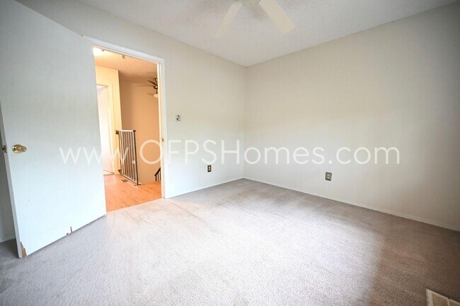 Building Photo - 206 Fourth St SE