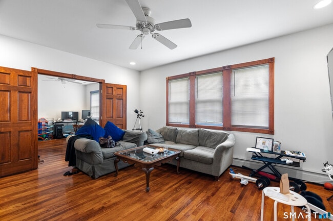 Building Photo - 623 Whitney Ave