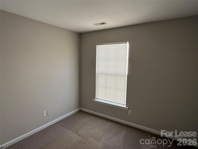 Building Photo - 3319 Mannington Dr