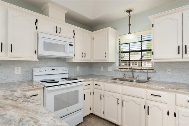 Building Photo - 29 Rancho Viejo Blvd