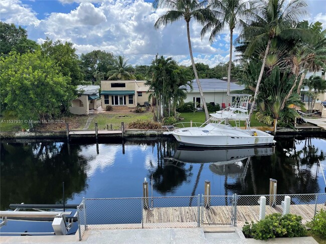 Building Photo - 1008 Orange Isle