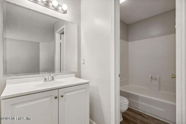 Building Photo - 10200 Belle Rive Blvd