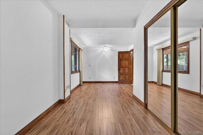 Building Photo - 10193 Meade Ct