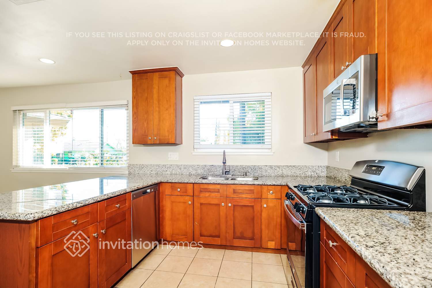 Building Photo - 16455 Ludlow St