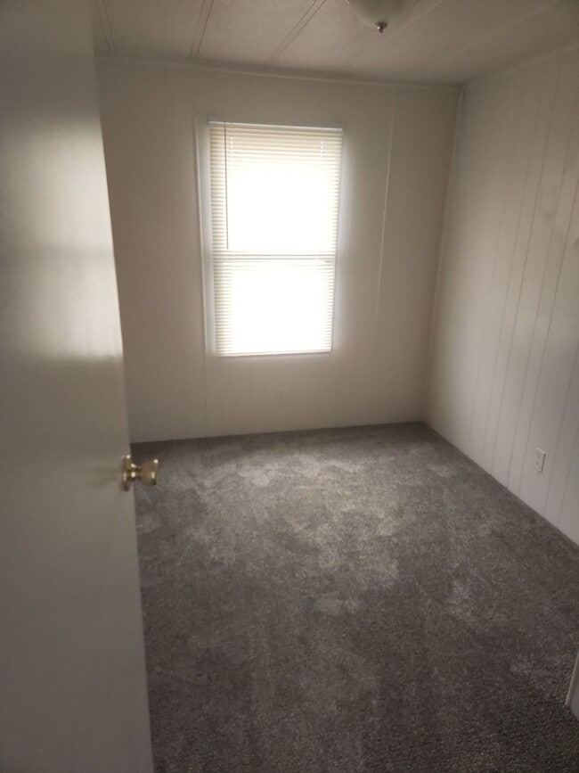 Building Photo - 3 Bedroom in Filer