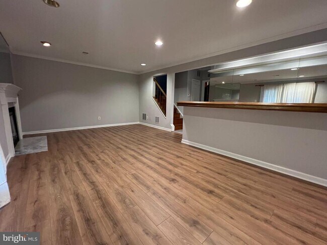 Building Photo - 12002 Lisa Marie Ct