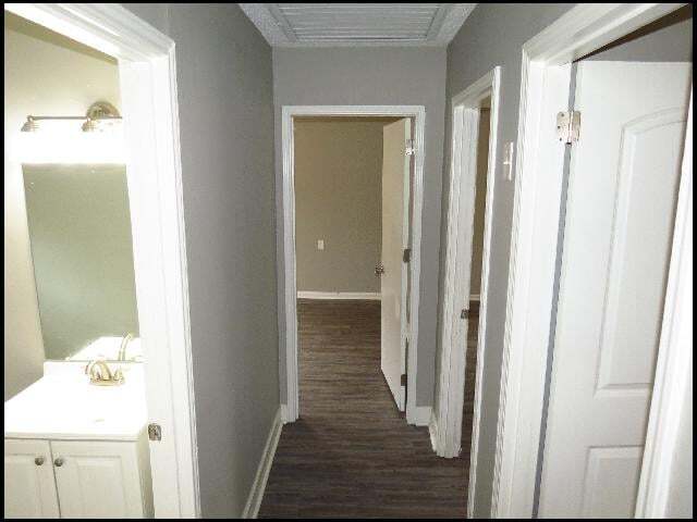 Building Photo - 5408 Halifax Dr