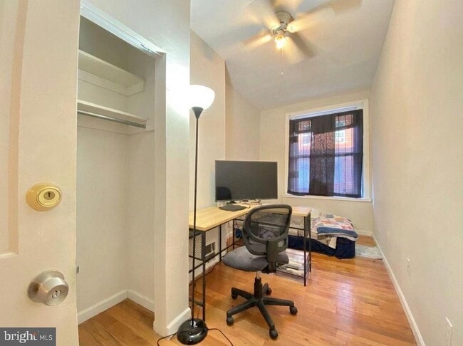 Building Photo - 1518 Page St