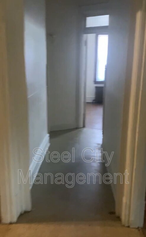 Building Photo - 810 Wood St