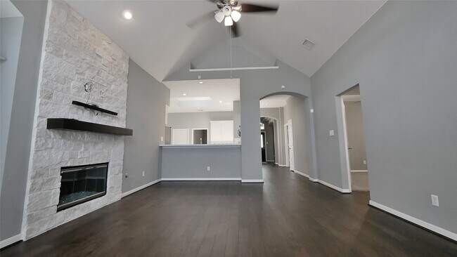 Building Photo - 10402 Indian Paintbrush Ln