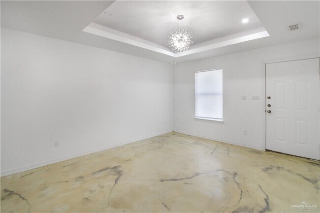 Building Photo - 12 Lotto Ln