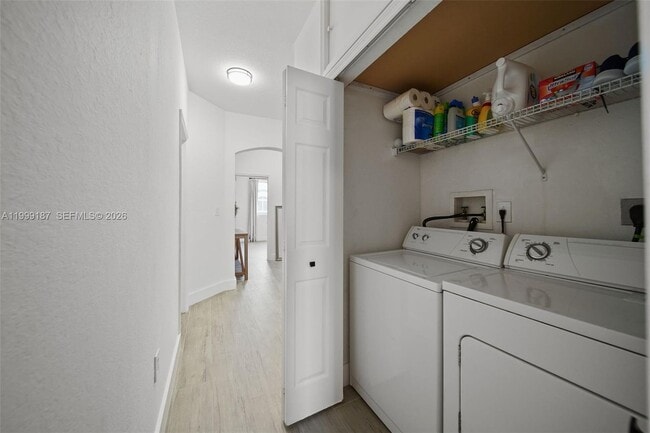 Building Photo - 11613 NW 78th St