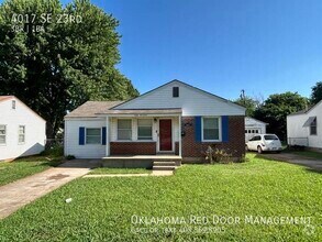 Building Photo - 4017 SE 23rd St