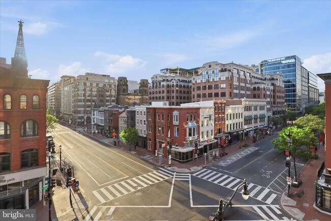 Building Photo - 777 7th St NW