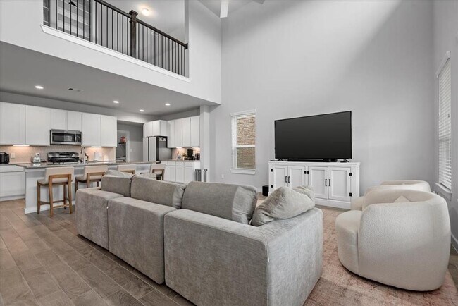 Building Photo - 15815 Eastern Meadowlark Wy