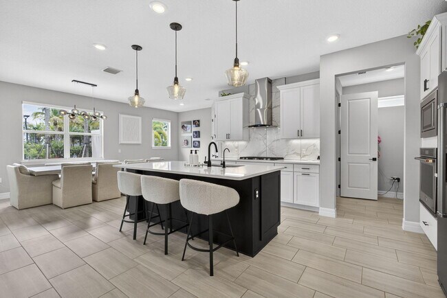 Building Photo - 12534 Triumph Ln