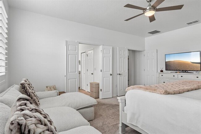 Building Photo - 343 Blue Cypress Dr
