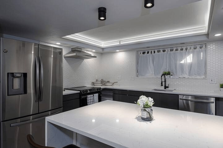 Building Photo - 9465 S Streatham Rd