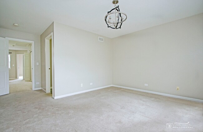 Building Photo - 3152 Falling Waters Ln