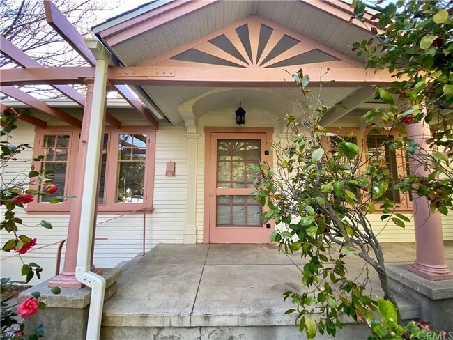 Building Photo - 901 N Indian Hill Blvd