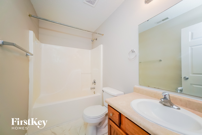 Building Photo - 623 Rocky Meadow Dr