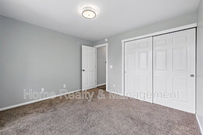 Building Photo - 13348 Ash Cir