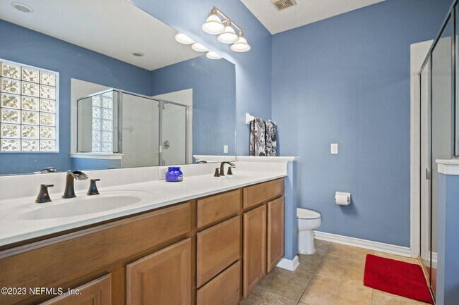 Building Photo - 781 Paradise Ln