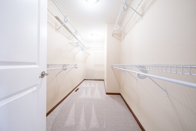 Building Photo - 15515 59th Pl N