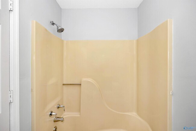 Building Photo - 109 Briargate Ln