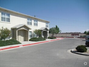 Building Photo - 10051 Railroad Dr