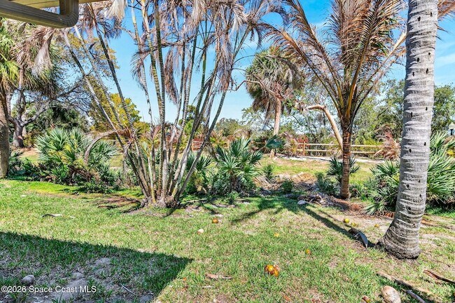 Building Photo - 810 Parkside Pl