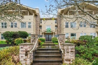 Building Photo - Beautiful 2 bedrooms and 2 bathrooms Condo...
