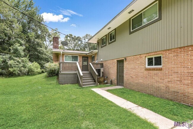 Building Photo - 10212 Gurney Rd