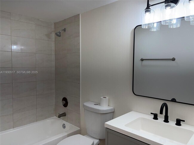 Building Photo - 5550 NW 44th St