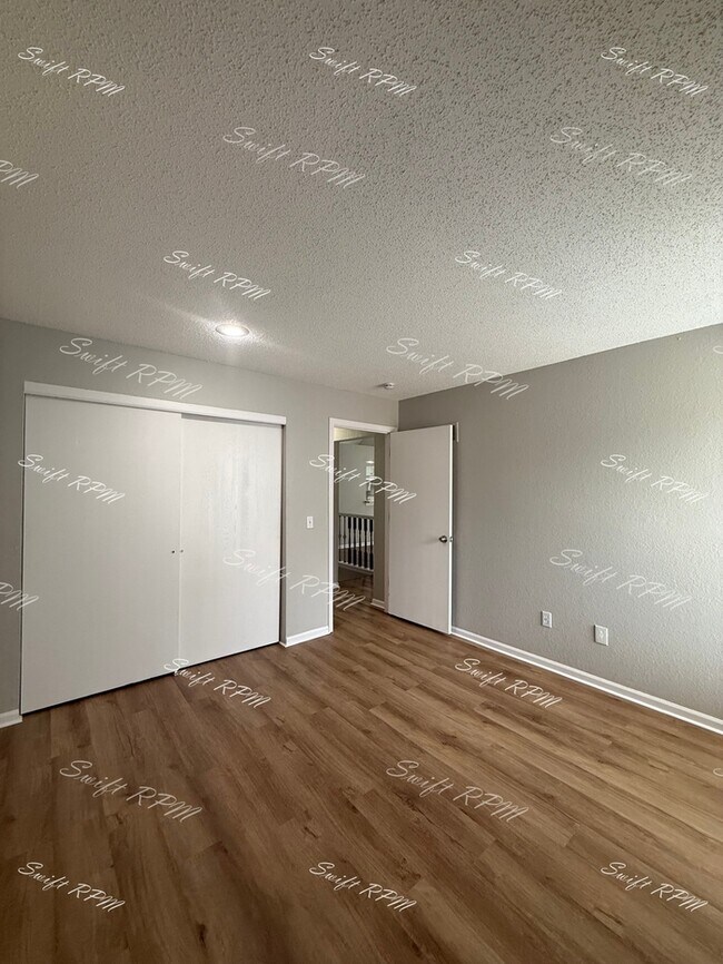 Building Photo - 8957 Hauser St