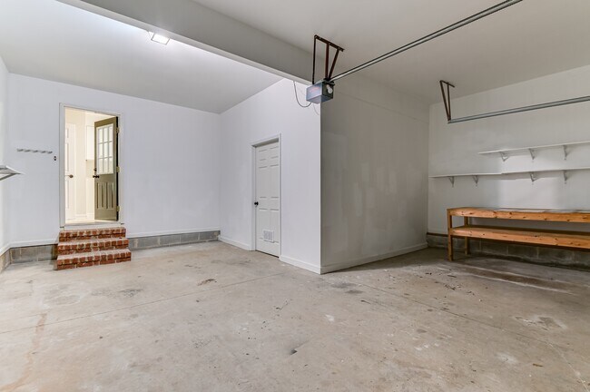 Building Photo - 4135 Fox Brush Dr